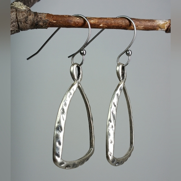 HAND CRAFTED EARRINGS Silver Triangle Minimalist Dangle Drop - Picture 4 of 7